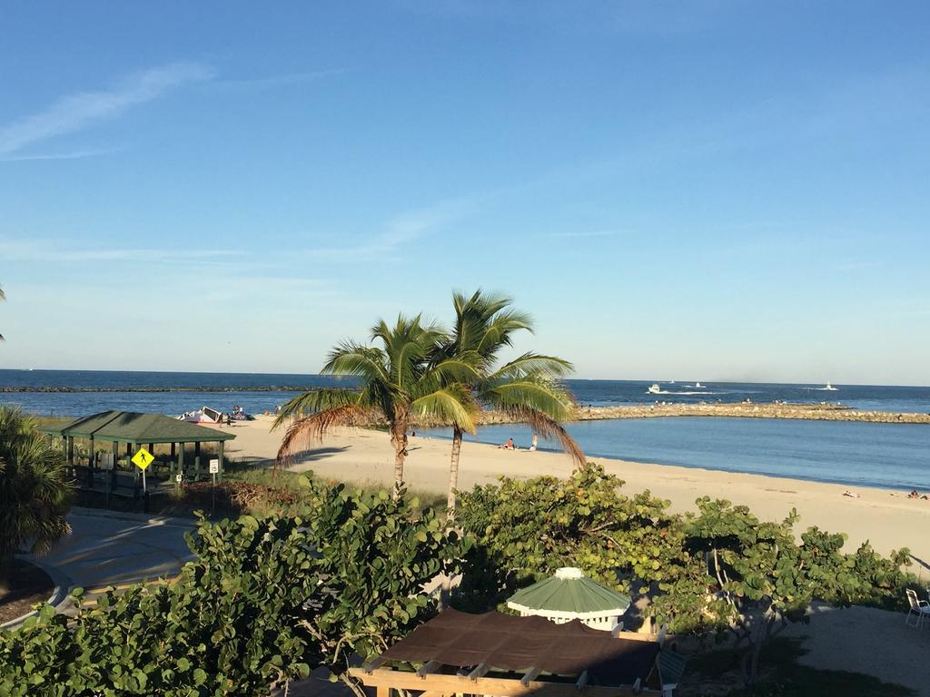 Rhumcay Beach Resort And Grille Fort Pierce Exteriér fotografie