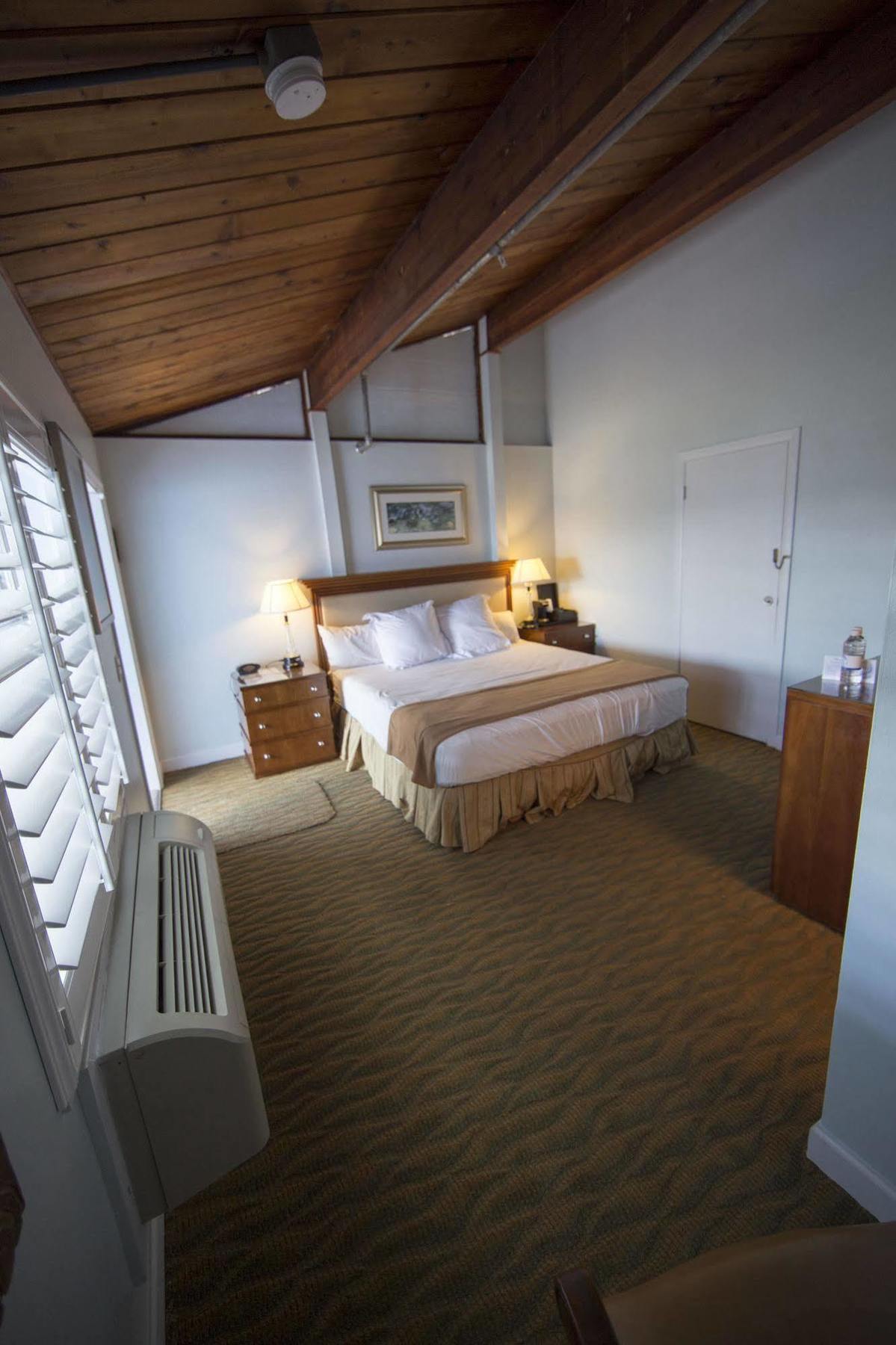 Rhumcay Beach Resort And Grille Fort Pierce Exteriér fotografie