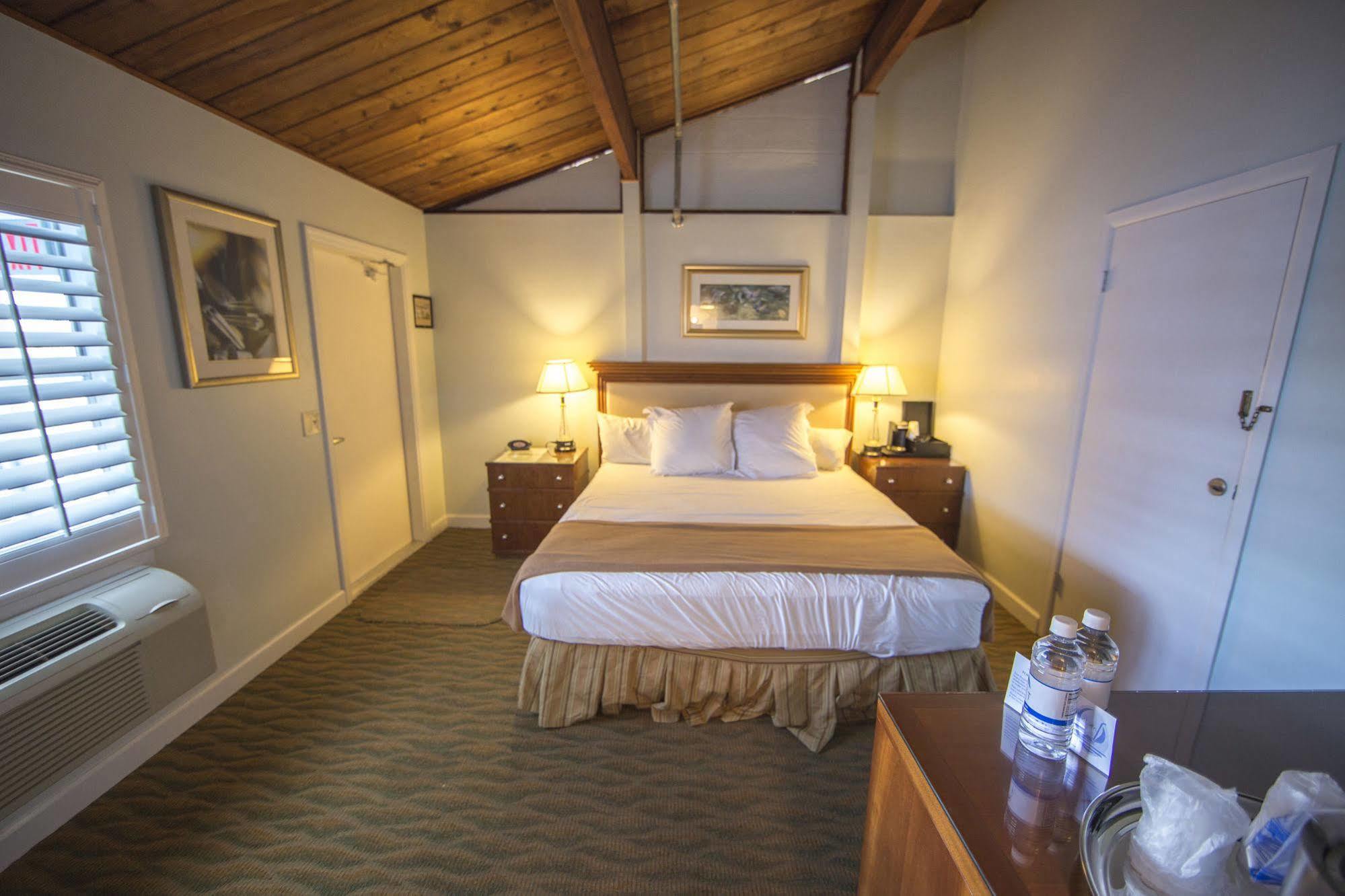 Rhumcay Beach Resort And Grille Fort Pierce Exteriér fotografie